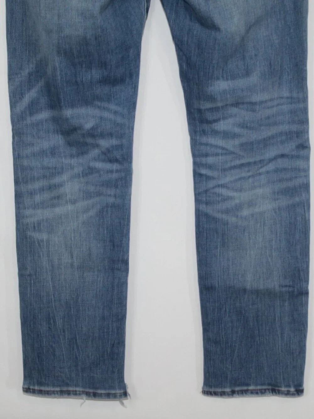 American Eagle slim straight next level stretch medium wash mid rise